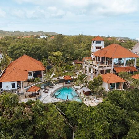 The Uluwatu Estate Hotell Pecatu Exteriör bild