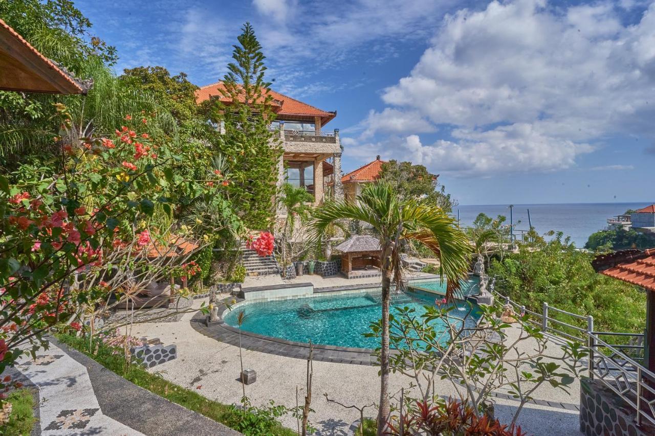 The Uluwatu Estate Hotell Pecatu Exteriör bild