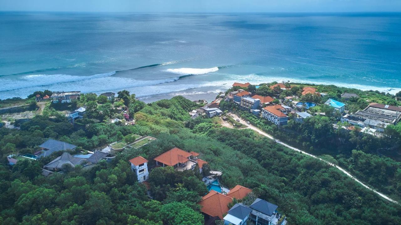 The Uluwatu Estate Hotell Pecatu Exteriör bild
