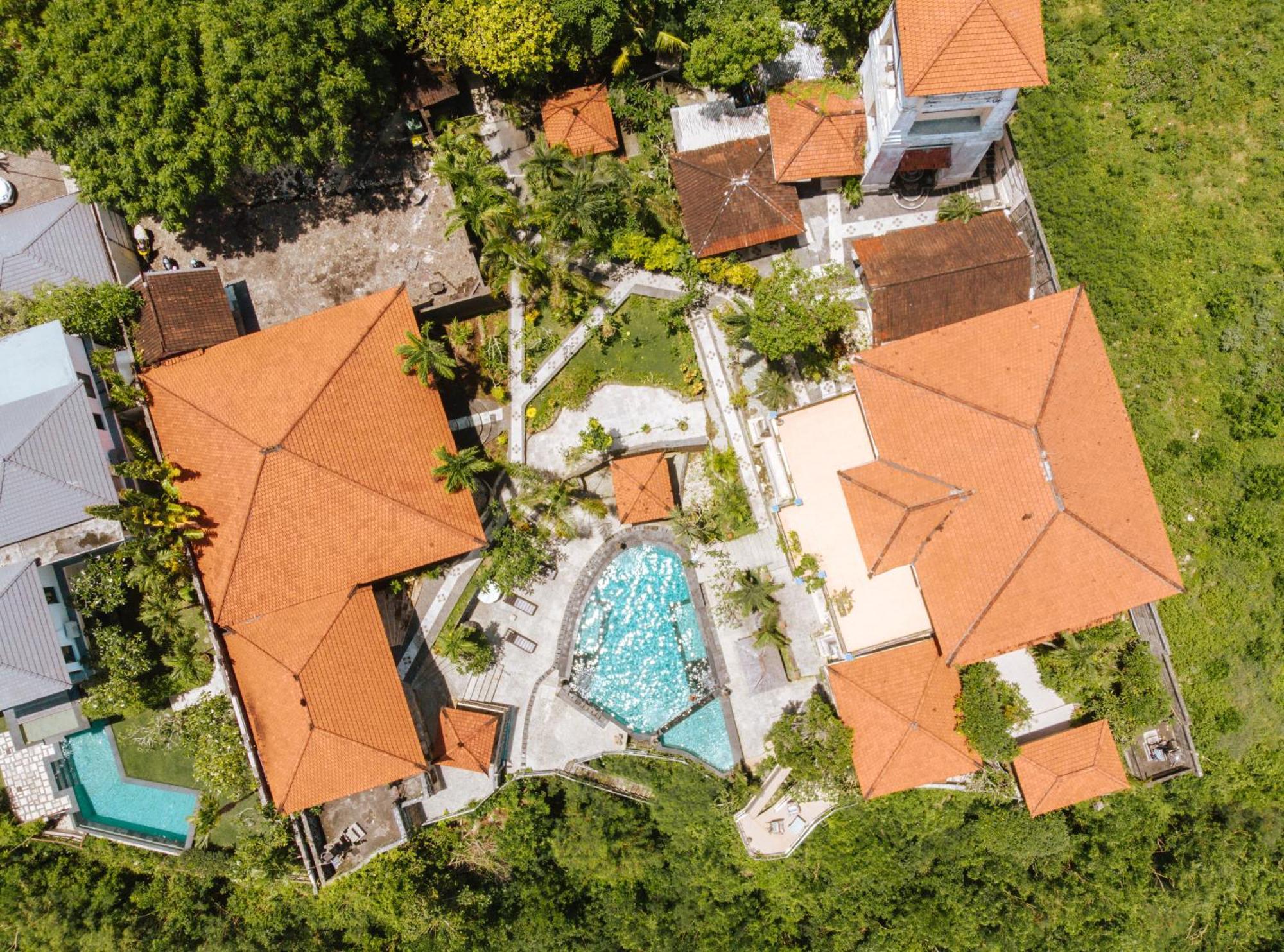 The Uluwatu Estate Hotell Pecatu Exteriör bild