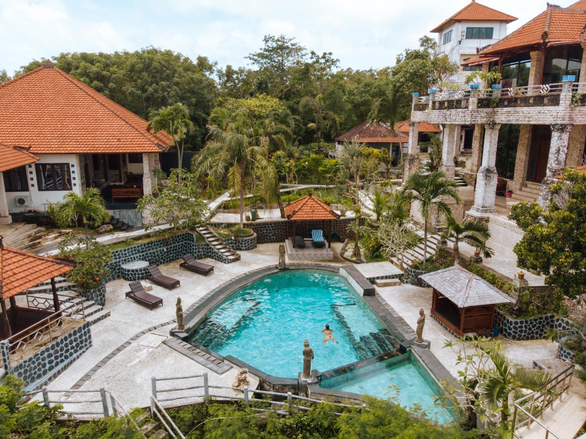 The Uluwatu Estate Hotell Pecatu Exteriör bild