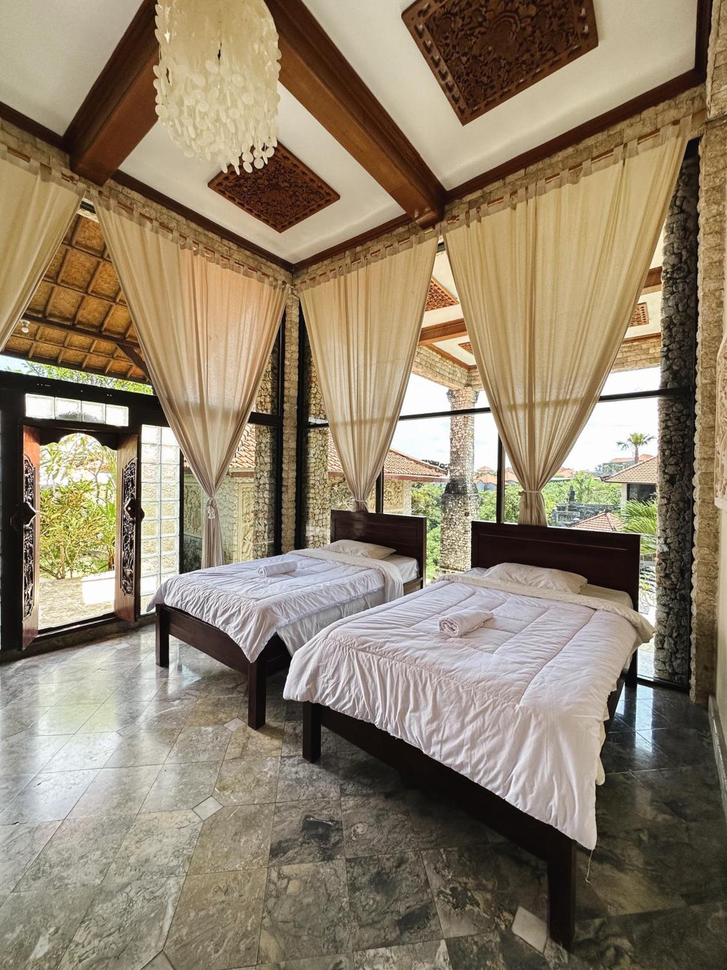 The Uluwatu Estate Hotell Pecatu Exteriör bild