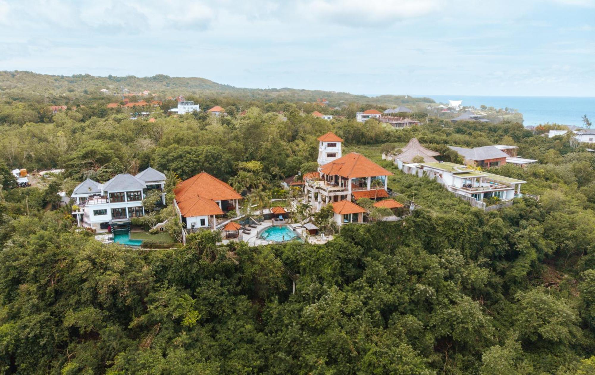 The Uluwatu Estate Hotell Pecatu Exteriör bild
