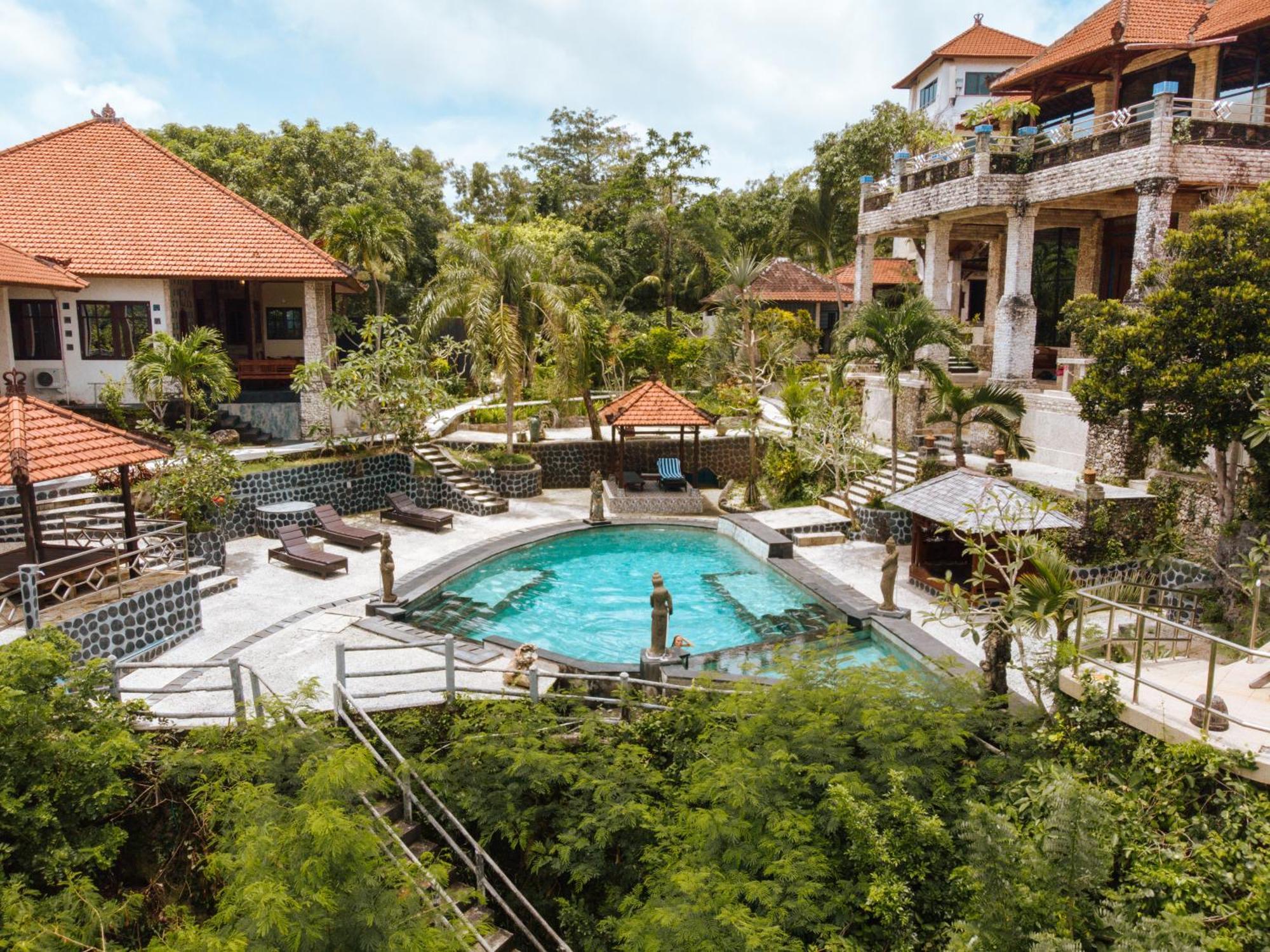 The Uluwatu Estate Hotell Pecatu Exteriör bild
