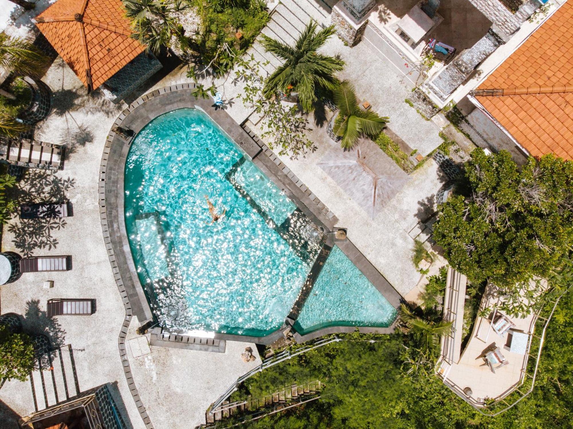 The Uluwatu Estate Hotell Pecatu Exteriör bild
